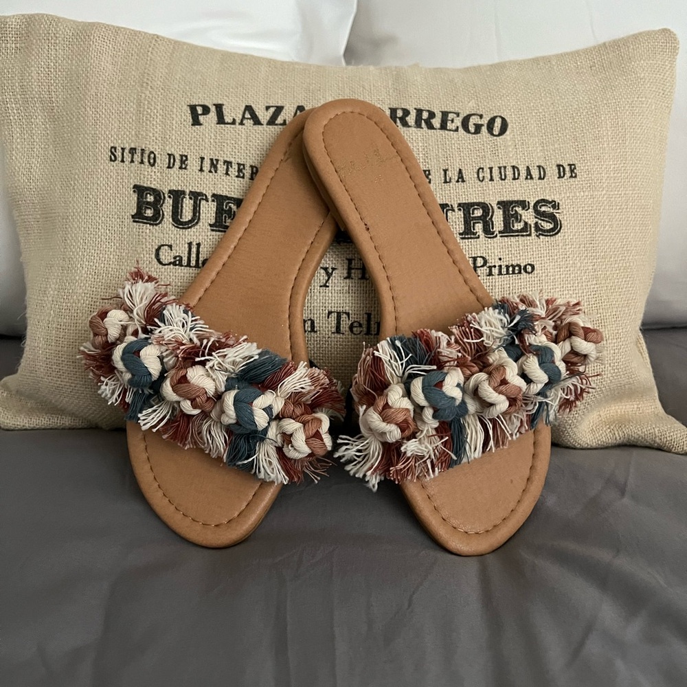 Stylish Woven Fringe Slide Sandals